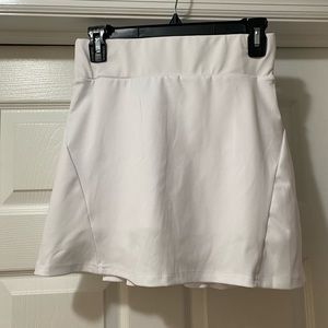 White tennis skort. Size M